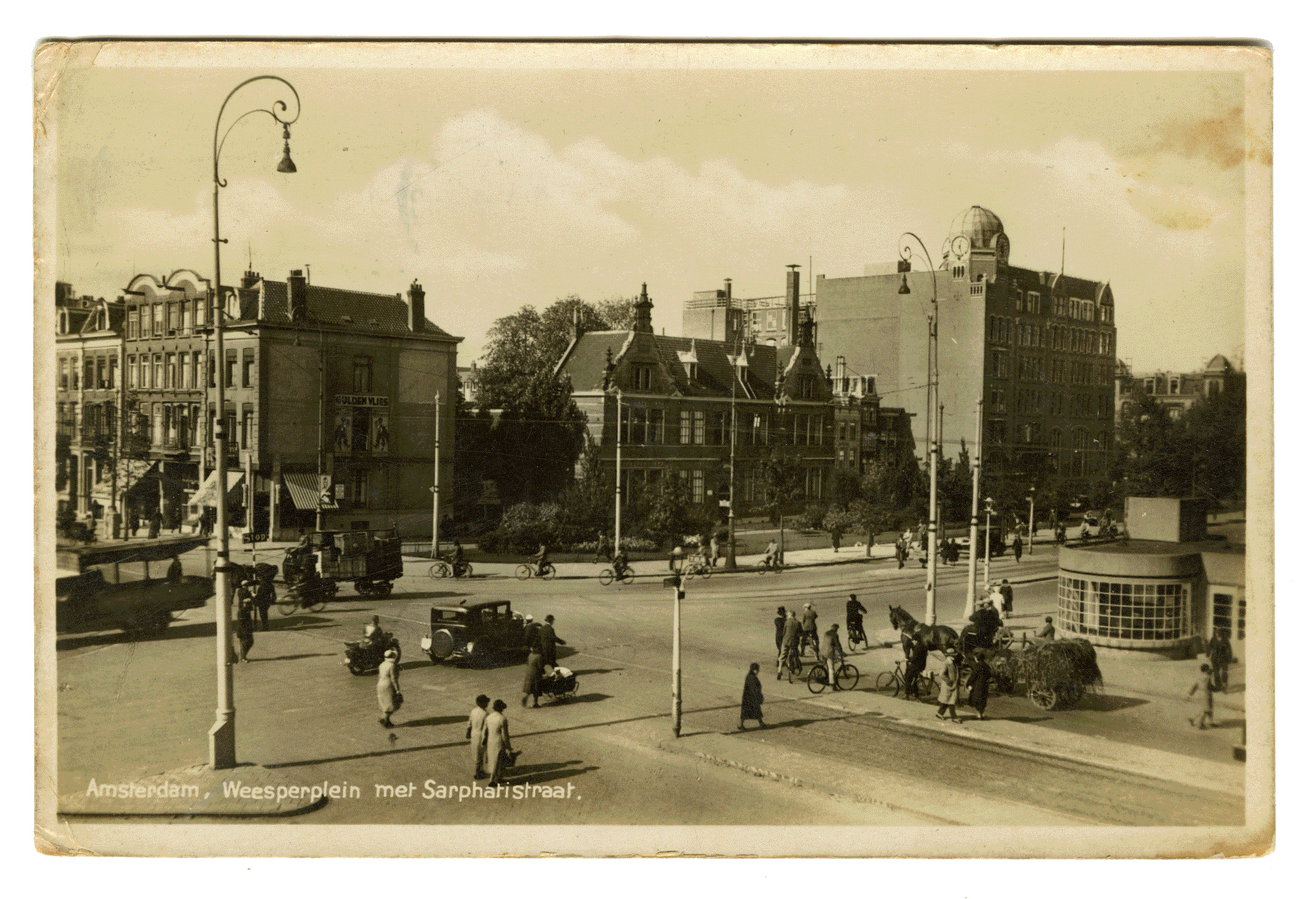 WEESPERPLEIN MET SARPHATISTRAAT. Moderne Bouw Architect Joan van der Mey. Uitg. Vigevano. Amsterdam circa 1920.